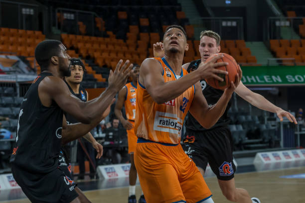 年轻球星杰 年轻球星杰